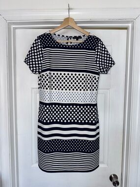🟣4/$20 Banana Republic Shift Dress Navy White Striped Polka Dot M